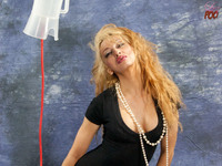 Get Into Lezpoo.com s4